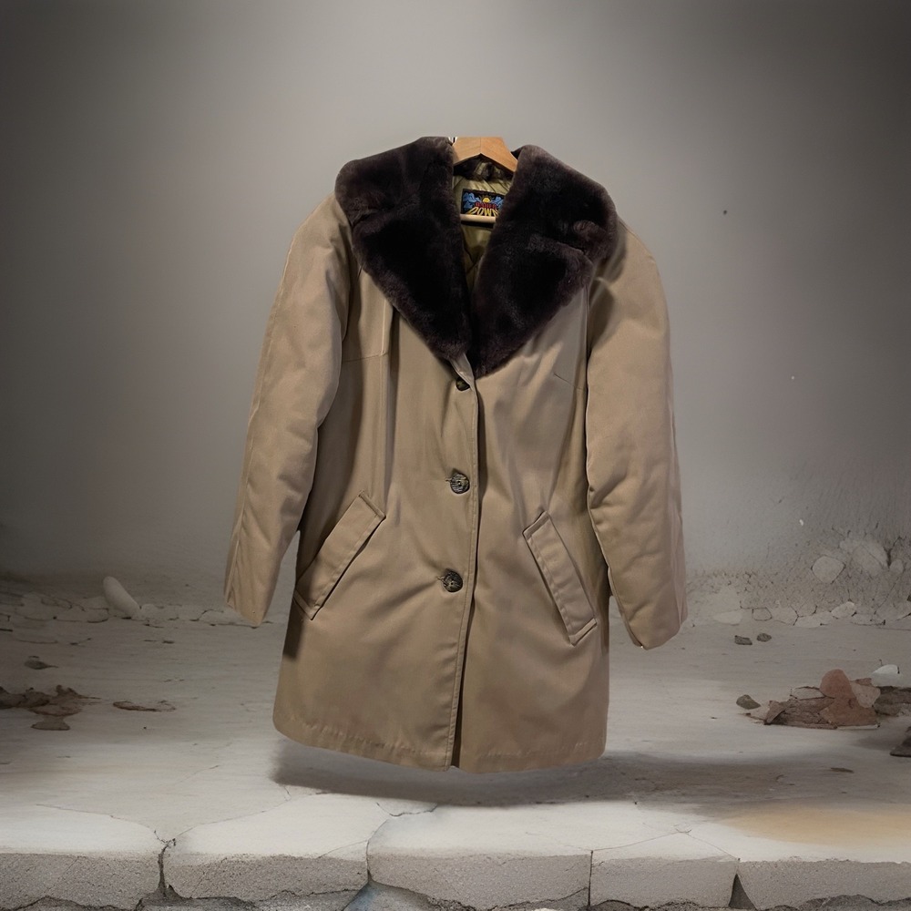 Eddie Bauer‎ Vintage Blizzard Proof  Down Parka Fur Collar Med. Tan